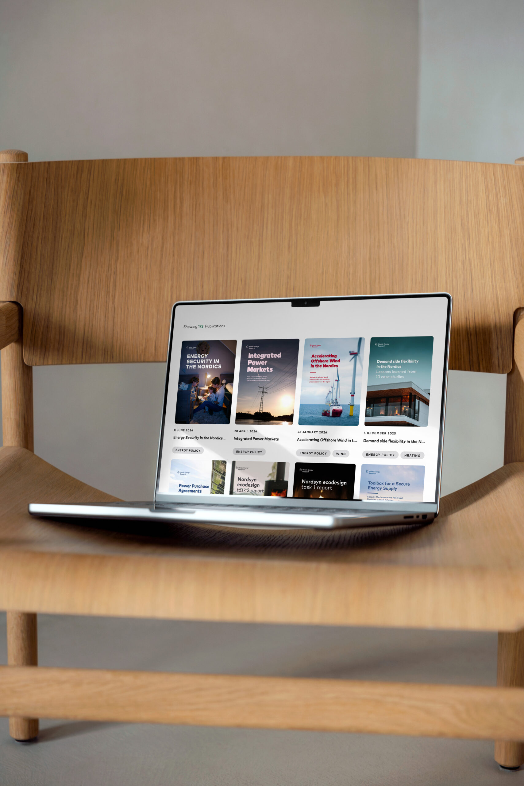 MACBOOK-MOCKUP-012