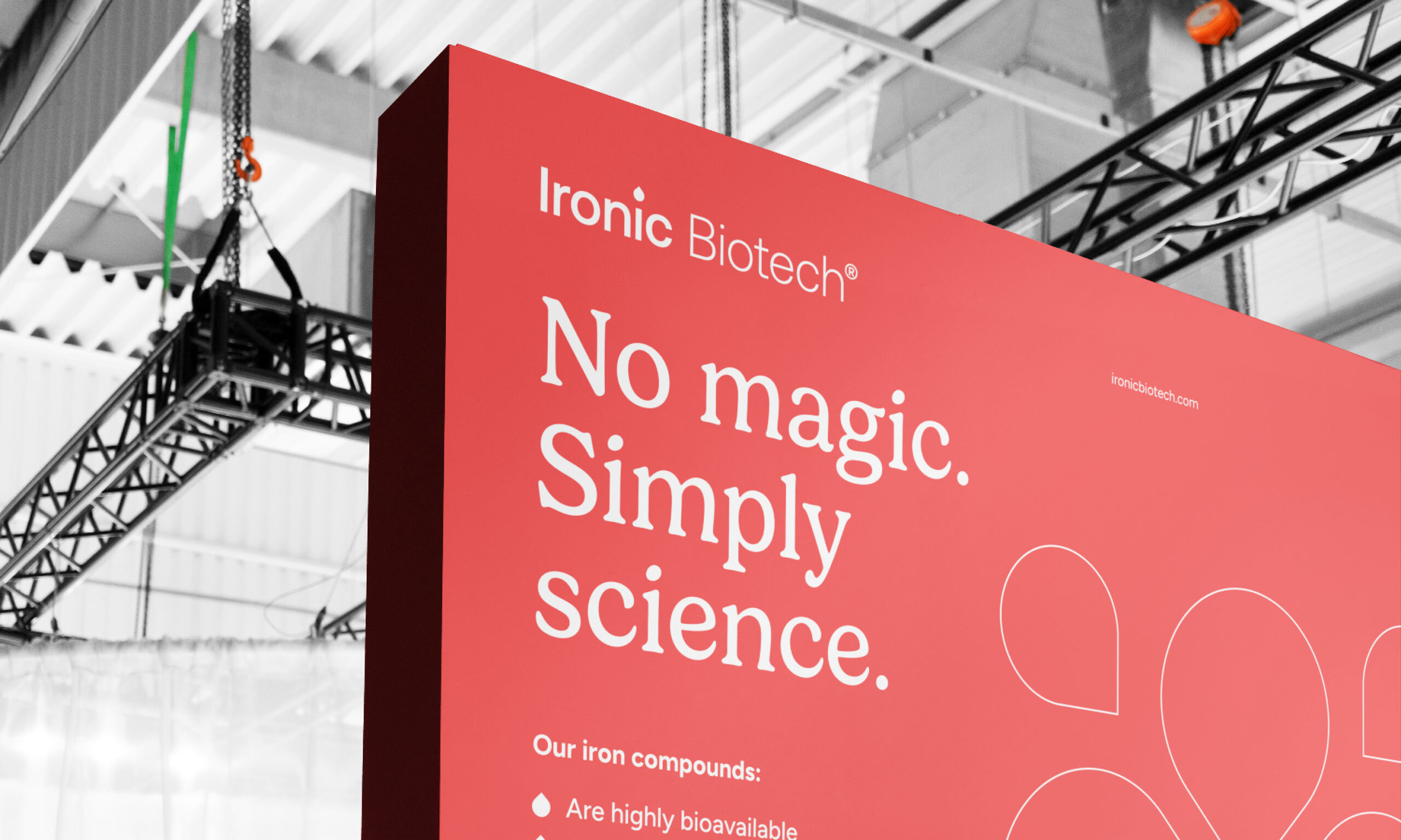 Ironic-Biotech-Kolossal-monter