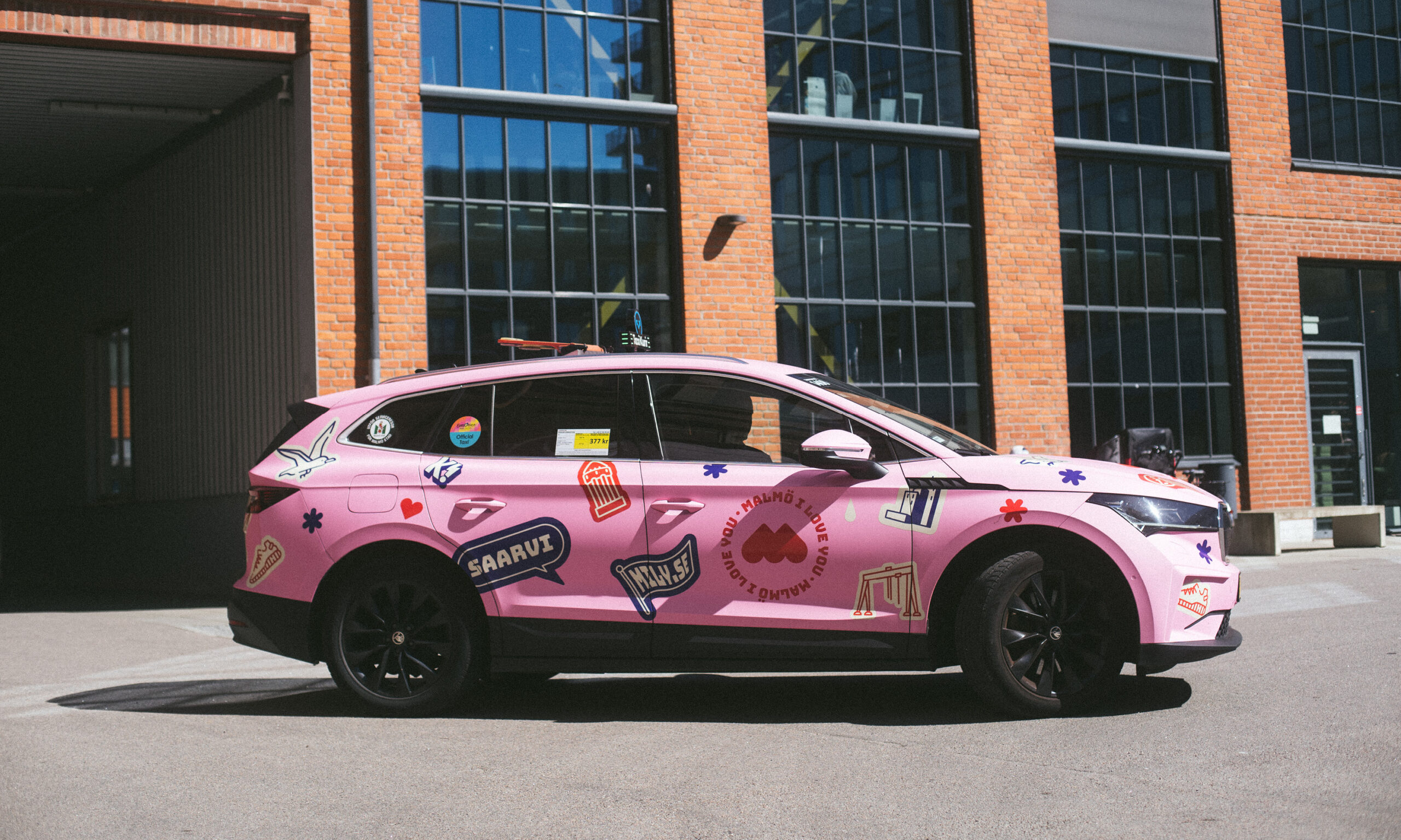 Malmo-I-Love-You-Kolossal-Taxi